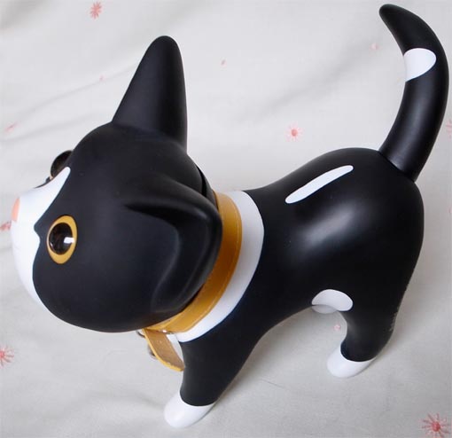 猫型の貯金箱（ハチワレ）